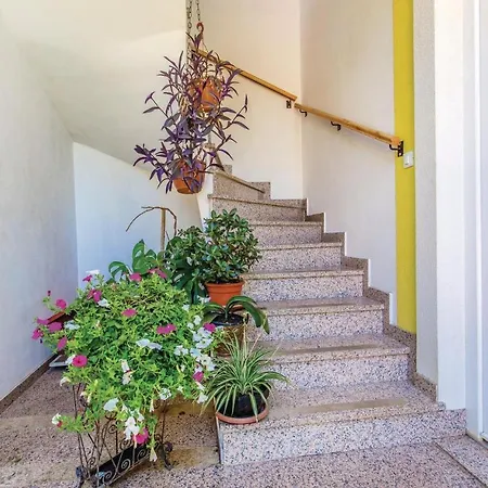Appartement Stunning In With House Sea View
